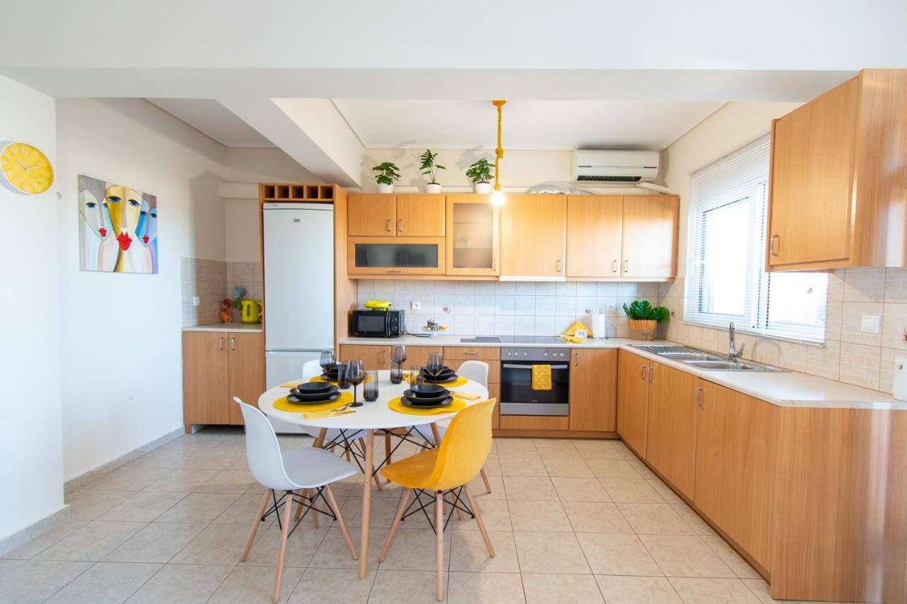 Yelayellow House Near To Airport, Rafina Port And Metropolitan Expo Artemida  Exterior photo