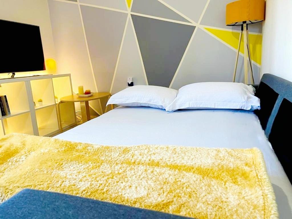 Yelayellow House Near To Airport, Rafina Port And Metropolitan Expo Artemida  Exterior photo